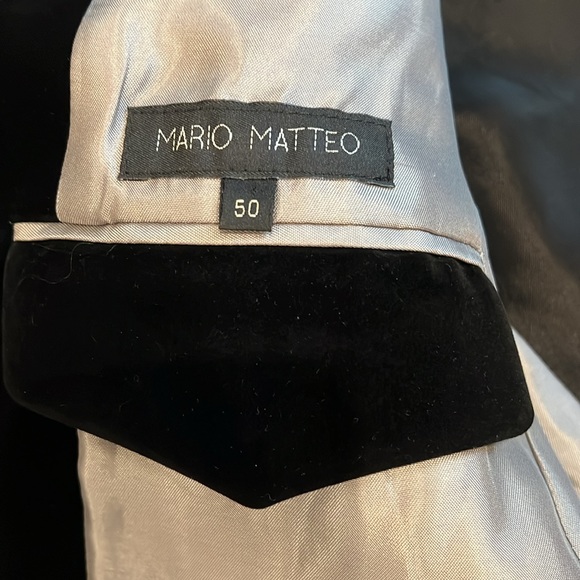 Velvet jacket, for a formal black tie or a nite out! By Mario Matteo - Picture 4 of 5
